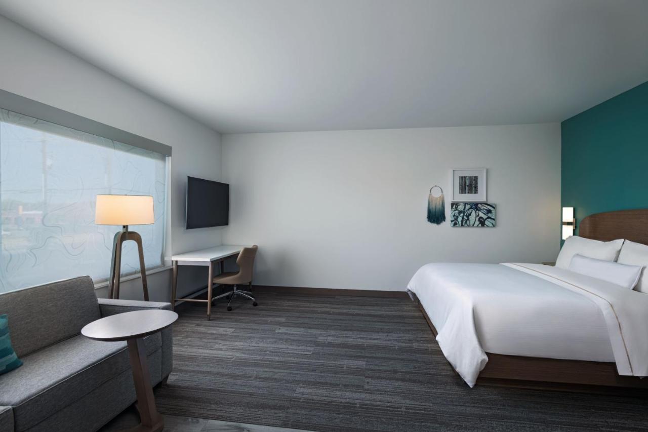 Element Waco Hotel Екстериор снимка