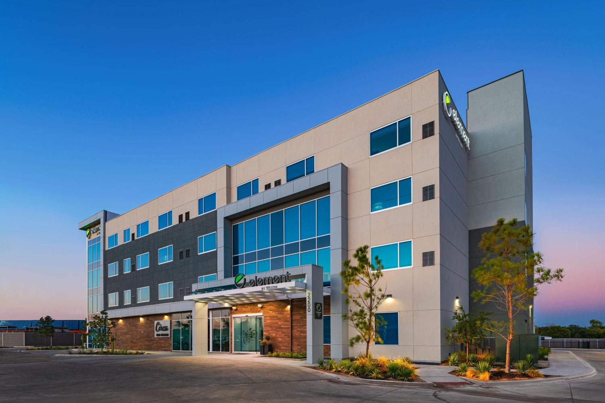 Element Waco Hotel Екстериор снимка